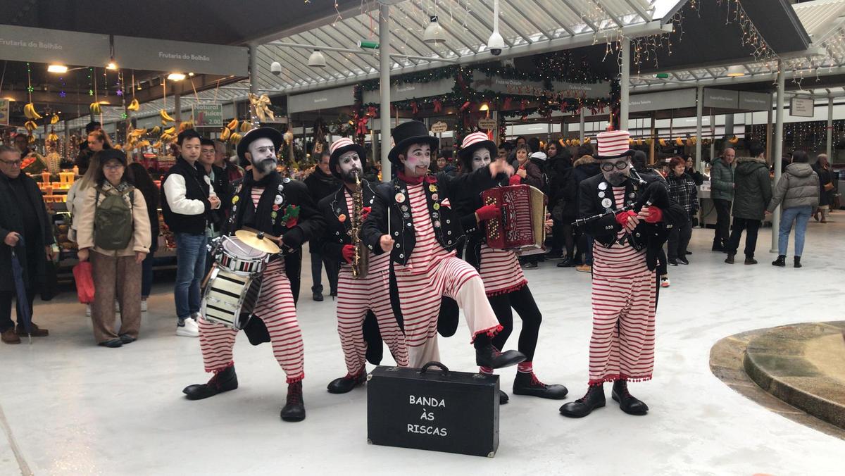 Animação de Natal continua no Bolhão